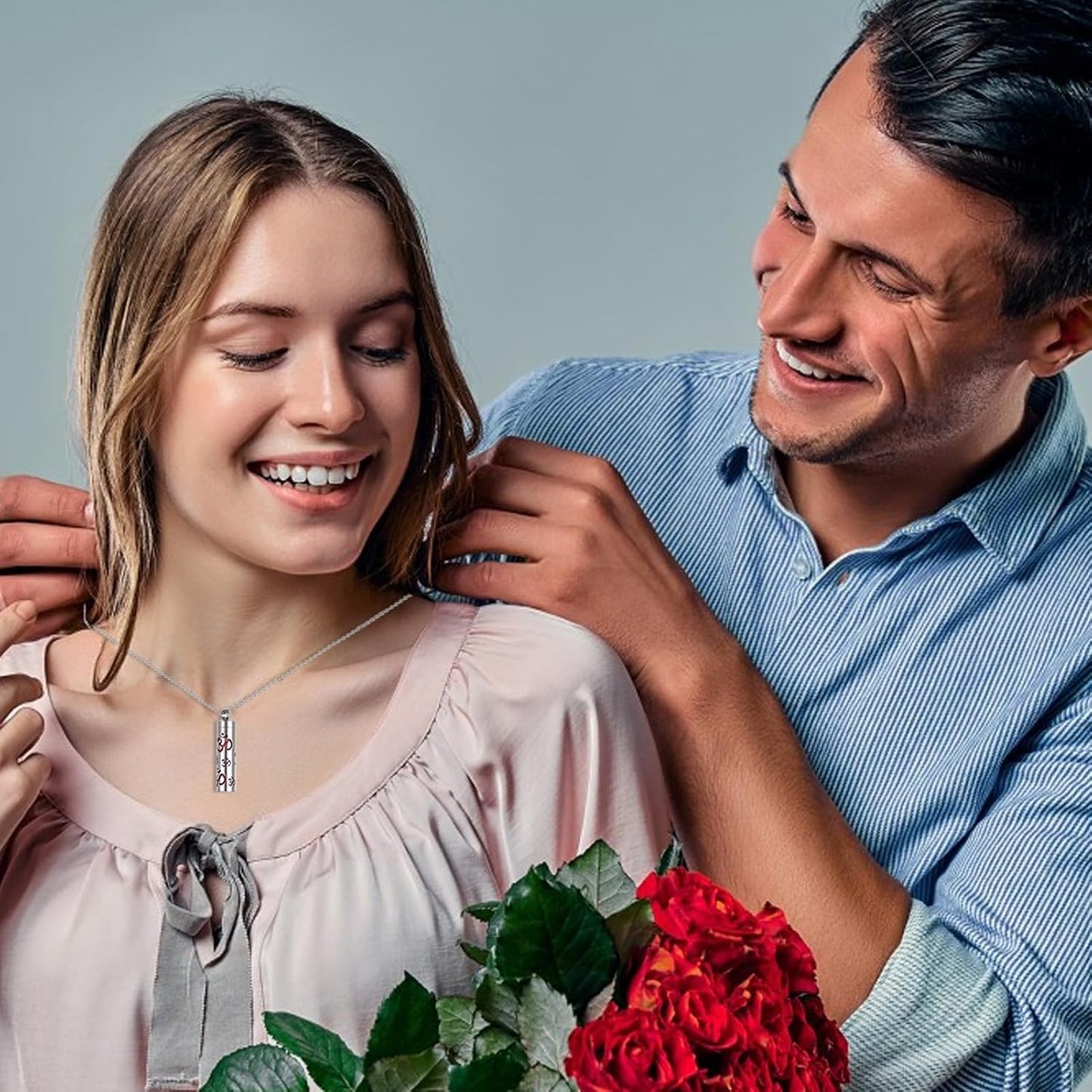 Diffuser Necklace - Locket Pendant Stainless Steel | Calming Aromatherapy Pendant Necklace with Diffuser Pads, Oil Jewelry for Valentine'S Day