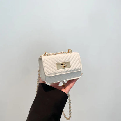 Niche Chain Strap Square Bag Luxe Shoulder Purse for Women Minimalist Crossbody Tote Textured Day-to-Night Bag Chic Sling Bag