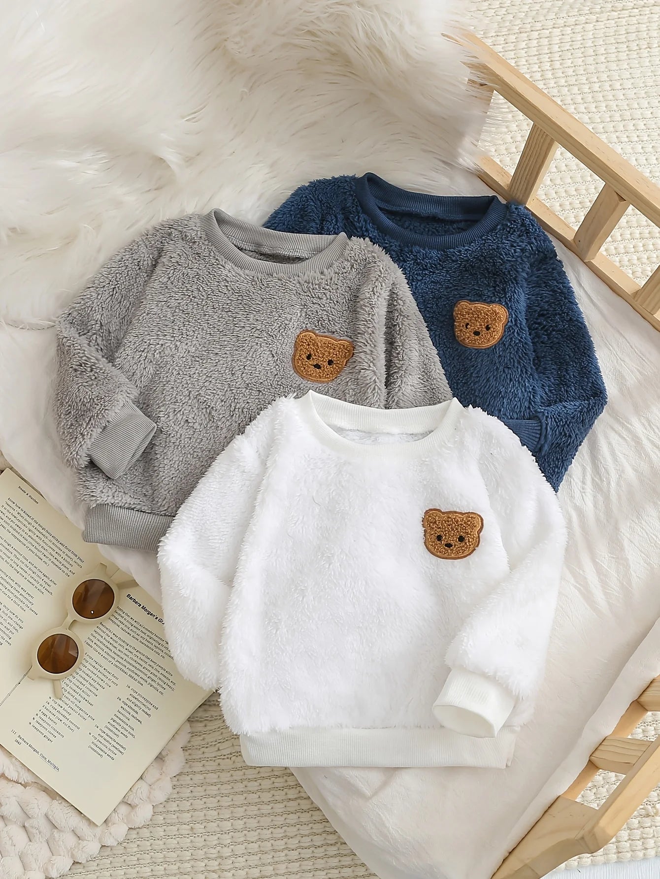 A 3-Piece Plush Hoodie For A Baby Boy In Autumn And Winter, An Outdoor Warm And Cute Little Bear Round-Neck Base Layer