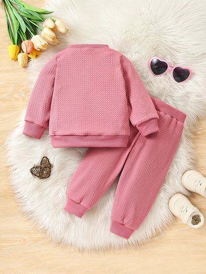 2-piece set of fashionable and casual round neck long sleeved hoodie and pants for baby girls in autumn
