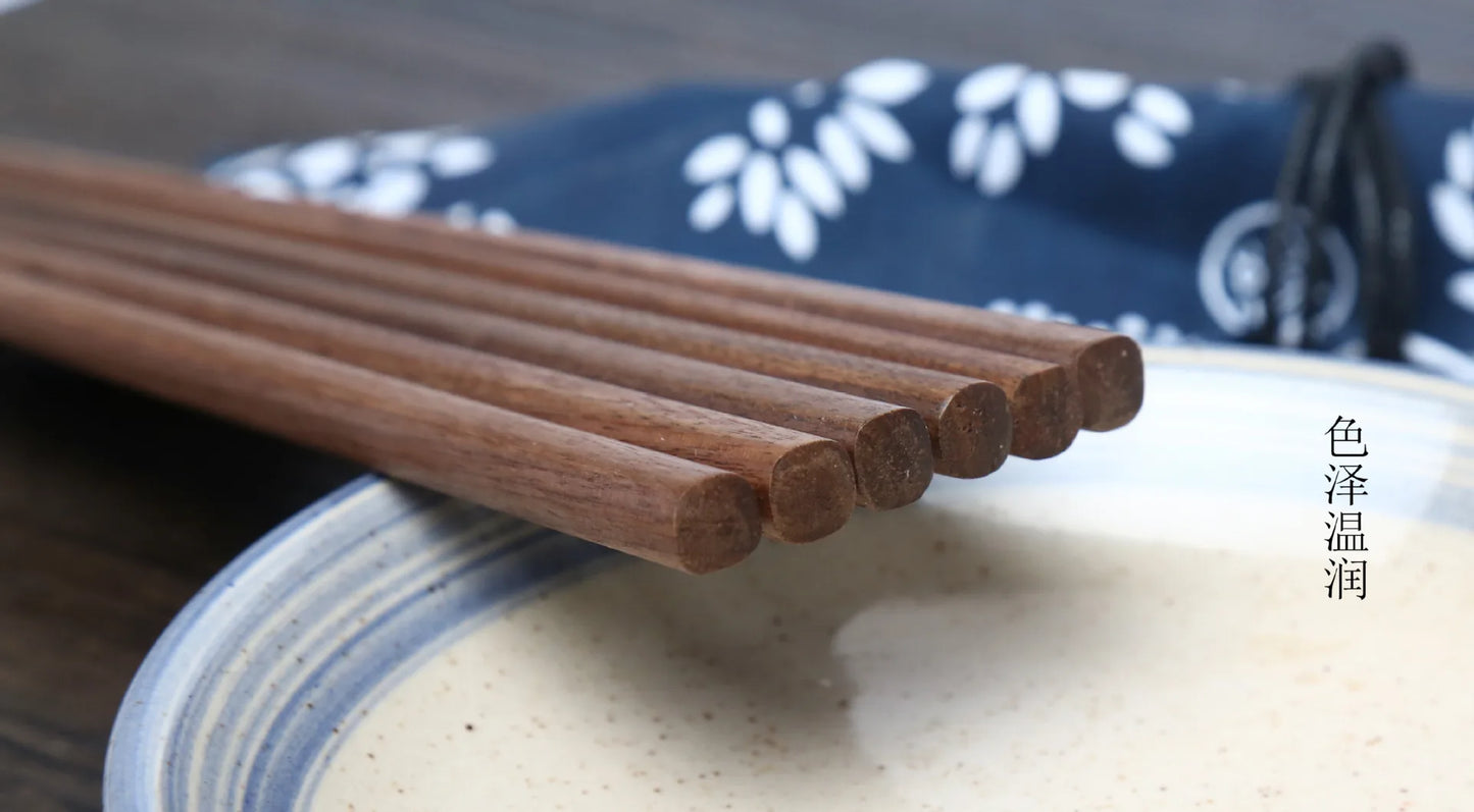 1 pair Japanese Walnut Chopsticks Solid Wood Pointed Round Chopsticks Wooden Tableware Eco-friendly Home Kitchen Supplies