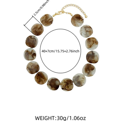 A niche light luxury sweet style acrylic bead necklace necklace for women