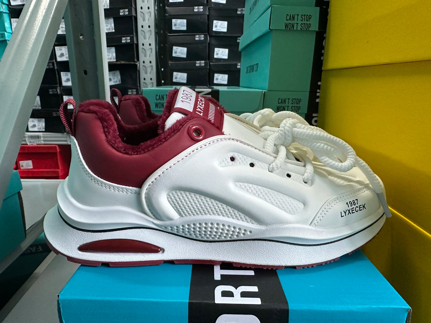 Men's Sneakers Fashion Walking Shoes for Men Anti Slip Sports Athletic Autumn Running Outdoor Comfort Cheap Leather Footwear