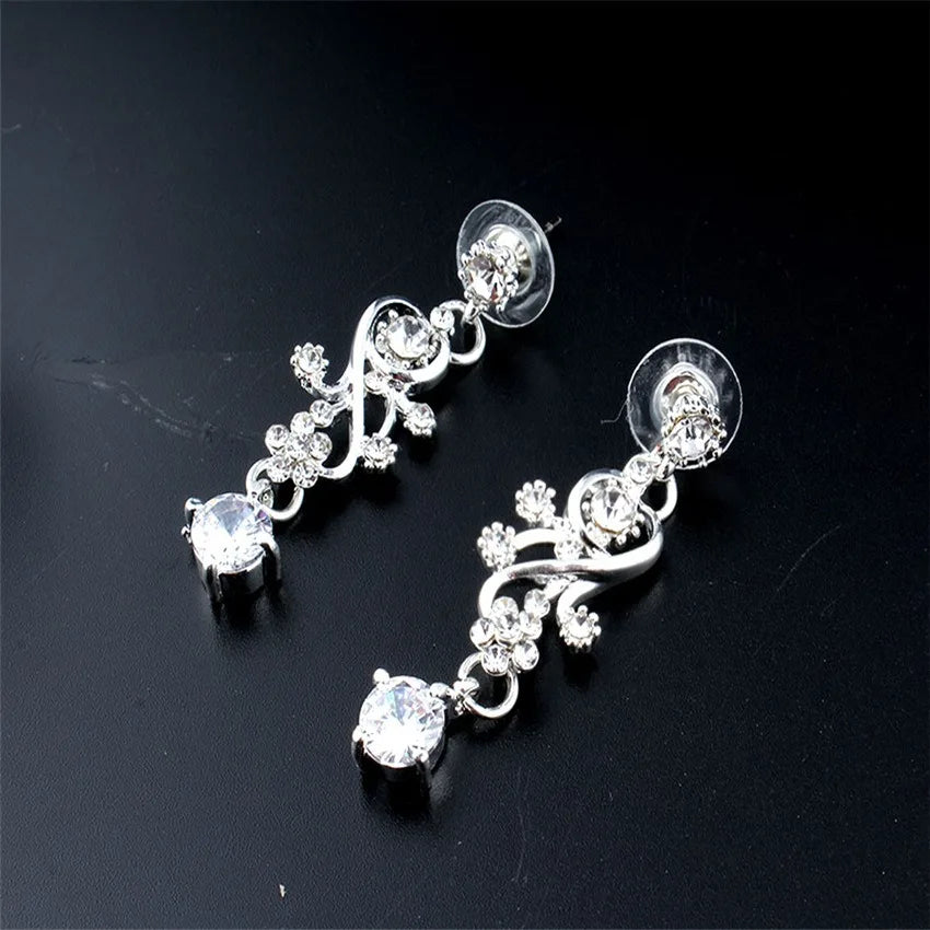 2pcs Simple Luxury Style Bridal Necklace Earrings Jewelry Set Wedding Dress Elegant Style Matched with Niche Accessories