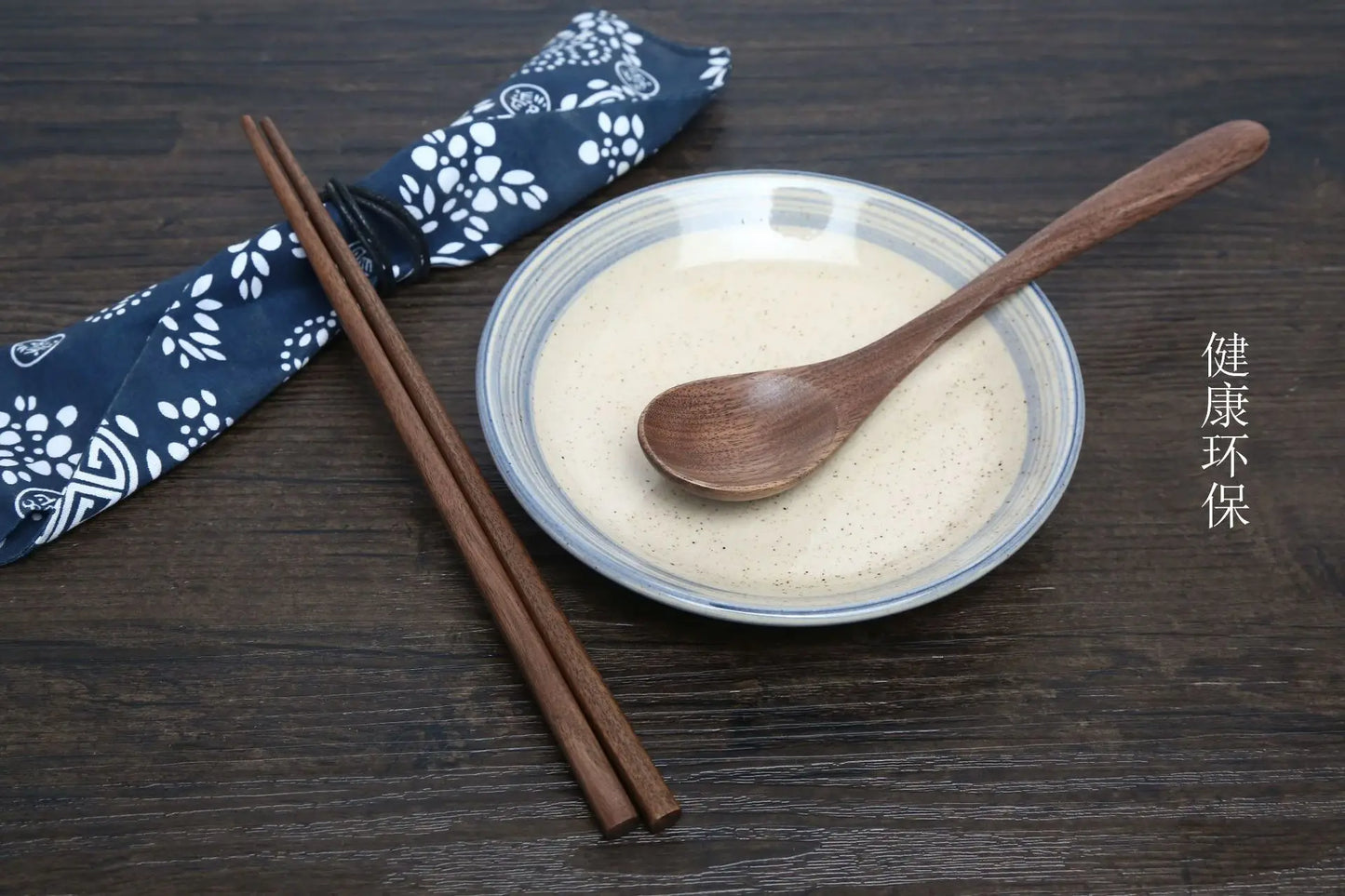 1 pair Japanese Walnut Chopsticks Solid Wood Pointed Round Chopsticks Wooden Tableware Eco-friendly Home Kitchen Supplies