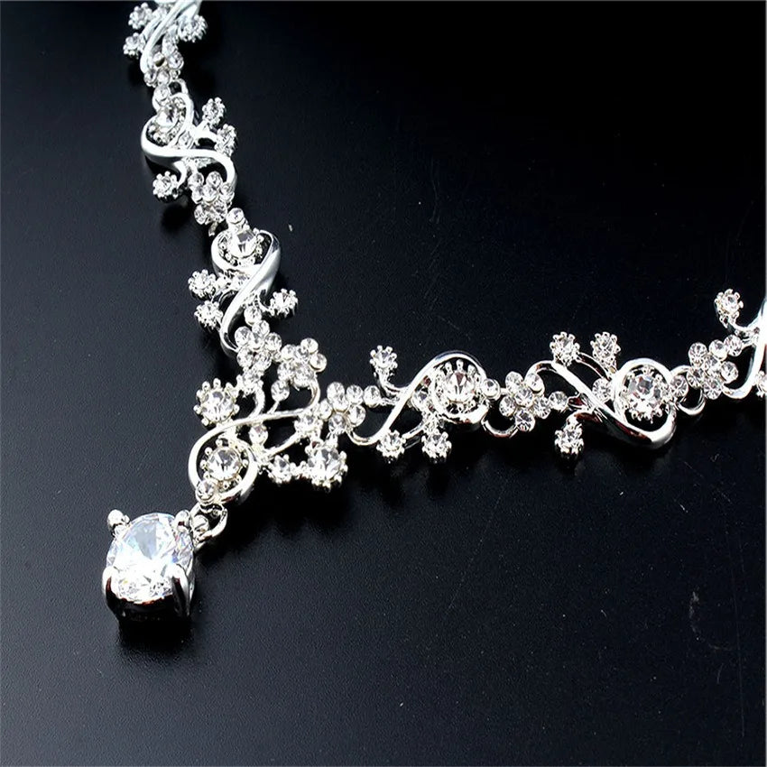 2pcs Simple Luxury Style Bridal Necklace Earrings Jewelry Set Wedding Dress Elegant Style Matched with Niche Accessories